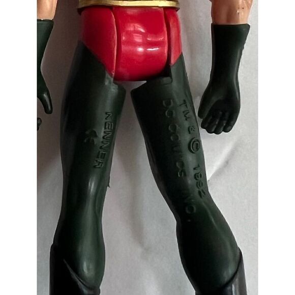 KENNER ROBIN ACTION FIGURE 4.5 INCH DC COMICS PREOWNED 1992 - Picture 3 of 4
